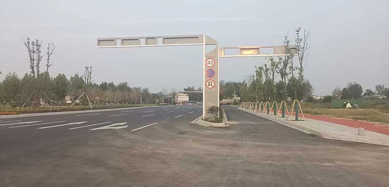 交通标志杆 、标志牌
